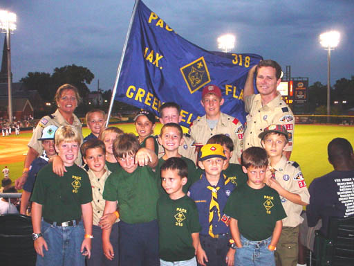 Pack 318 poses for a picture before settling in to watch the Suns beat the Braves